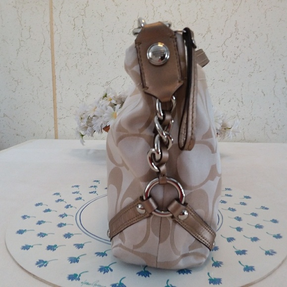 Coach Signature C Sateen Bag - M1076 - F15250 - Picture 4 of 8